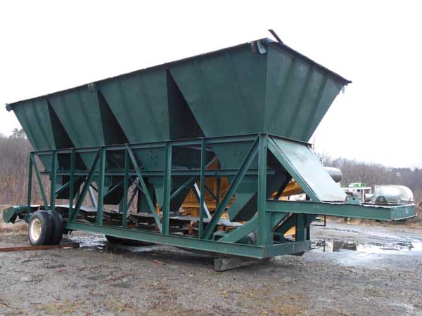 Used Portable 8 x 10 Deep Sloped Recycling Bins