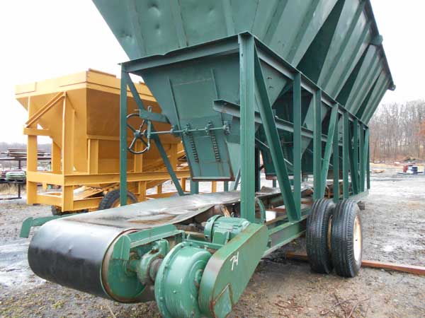 Used Portable 8 x 10 Deep Sloped Recycling Bins