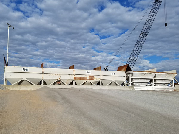 Four 8'x12' + Two 9'x13' Cold Feed Bins