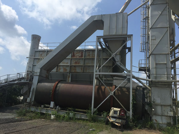 5 Ton McCarter Batch Plant with 4 Hot Bins, 
Hi and Lo Binindicators